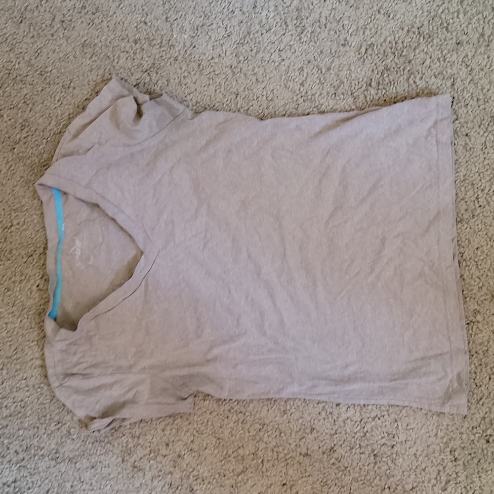 Tee
